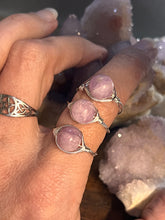 Load image into Gallery viewer, Kunzite Wire Wrapped Ring
