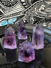 Load image into Gallery viewer, Small Amethyst Tower