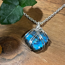 Load image into Gallery viewer, Blue Dream Labradorite Wrapped Necklace