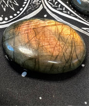 Load image into Gallery viewer, Sunset Labradorite Palm Stone 🌈⚡️