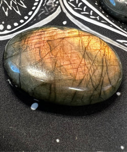 Sunset Labradorite Palm Stone 🌈⚡️